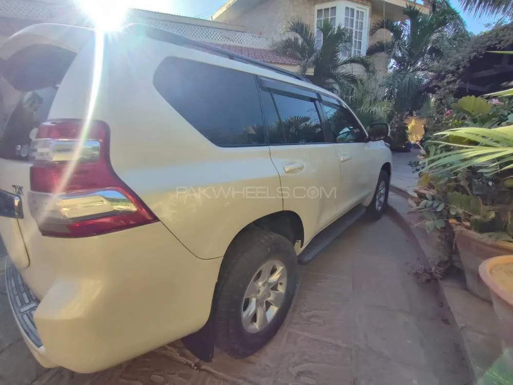 Toyota Prado 2011 for Sale in Karachi Image-1