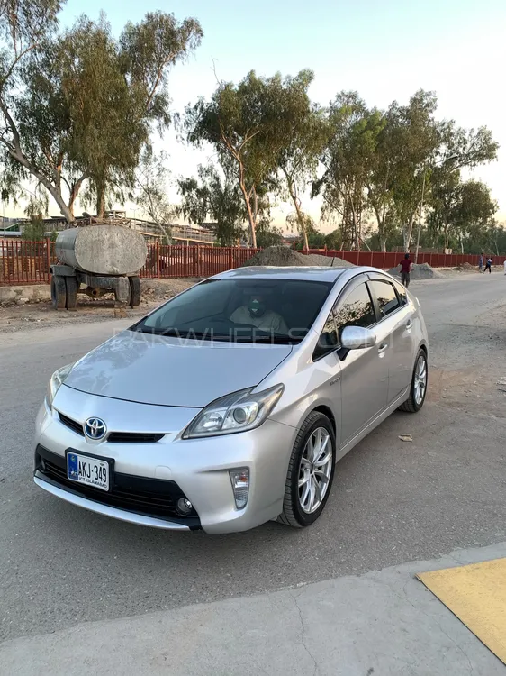 Toyota Prius 2015 for Sale in Peshawar Image-1