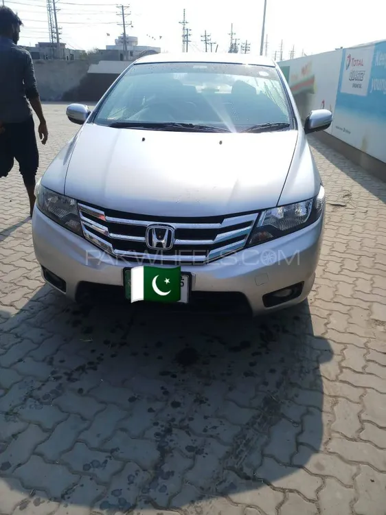 Honda City 2015 for Sale in Faisalabad Image-1