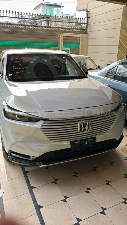 Honda Vezel 2021 for Sale in Islamabad Image-1