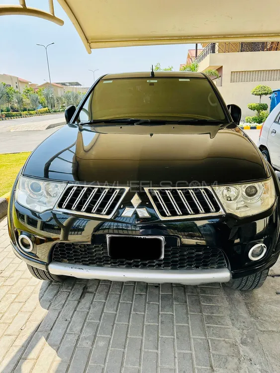 Mitsubishi L200 2010 for Sale in Lahore Image-1