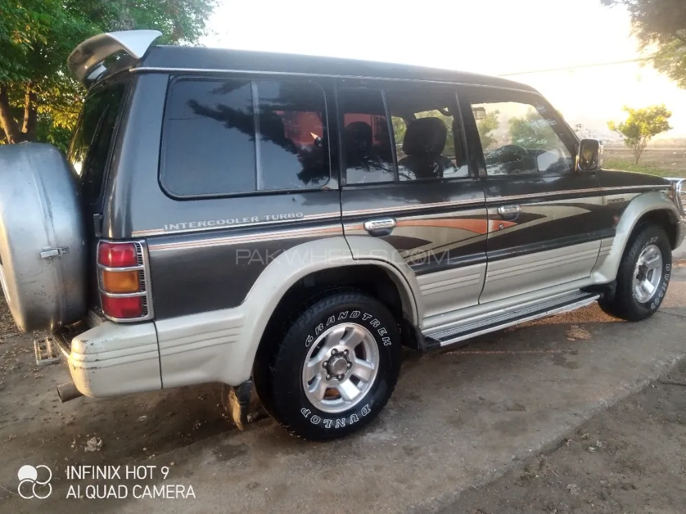 Mitsubishi Pajero 1992 for Sale in Islamabad Image-1