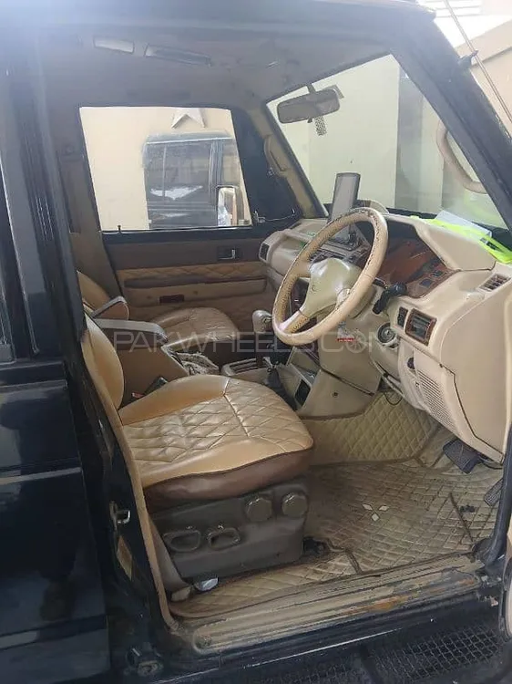 مٹسوبیشی پجیرو 1986 for Sale in سیالکوٹ Image-1