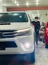 Toyota Hilux Revo V Automatic 3.0  2017 for Sale