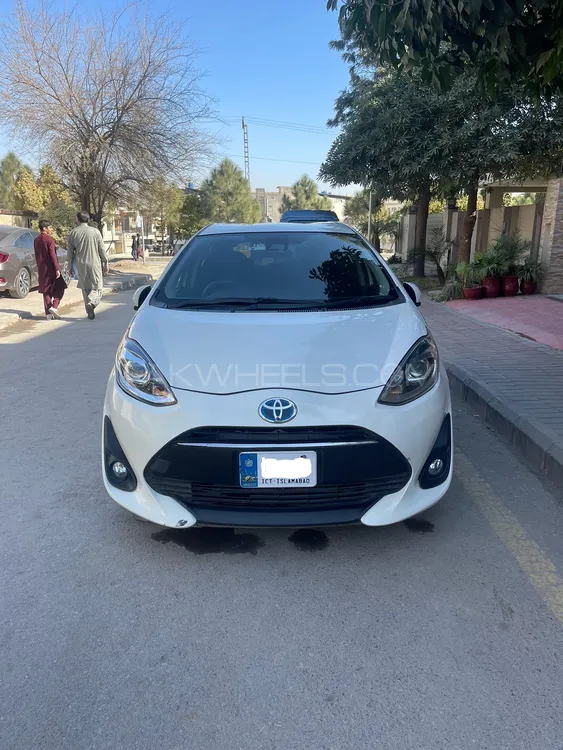 Toyota Aqua 2017 for Sale in Islamabad Image-1