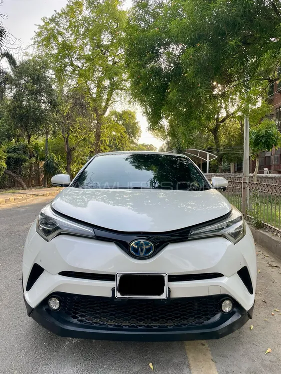 Toyota C-HR 2017 for Sale in Lahore Image-1
