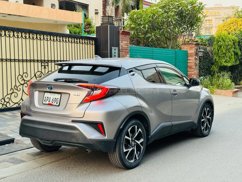Toyota C-HR 2017 for Sale in Lahore Image-1
