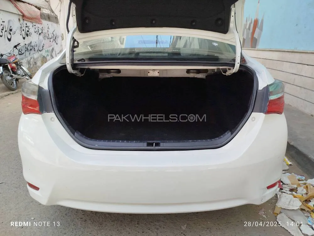 Toyota Corolla 2018 for Sale in Karachi Toyota Corolla 2018 for Sale in Karachi Image-7