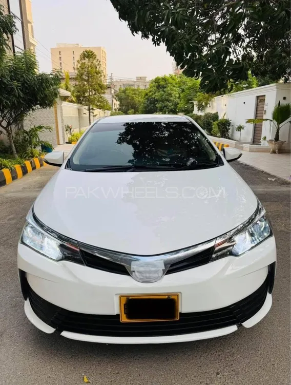 Toyota Corolla 2020 for Sale in Karachi Image-1
