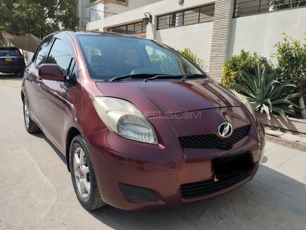 Toyota Vitz 2009 for Sale in Karachi Image-1