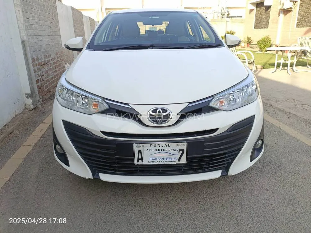 Toyota Yaris Sedan 2020 for Sale in Multan Image-1
