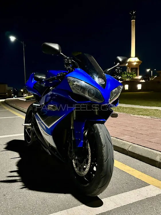 Yamaha YZF-R1 2008 for Sale Image-1
