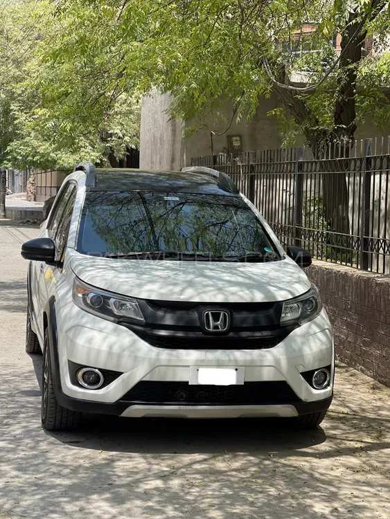 Honda BR-V 2018 for Sale in Faisalabad Image-1