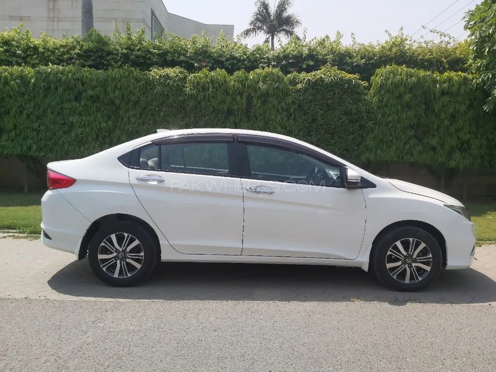 Honda City 2021 for Sale in Lahore Image-1