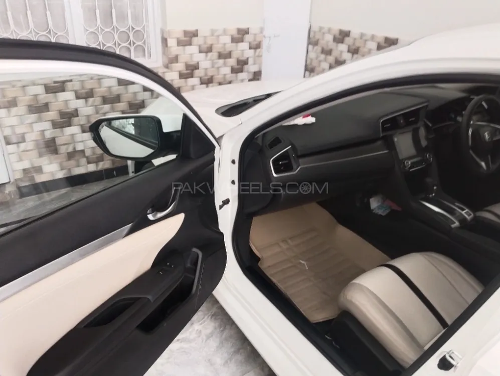 Honda Civic 2021 for Sale in Peshawar Image-1