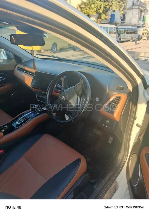 Honda Vezel 2014 for Sale in Rawalpindi Image-1