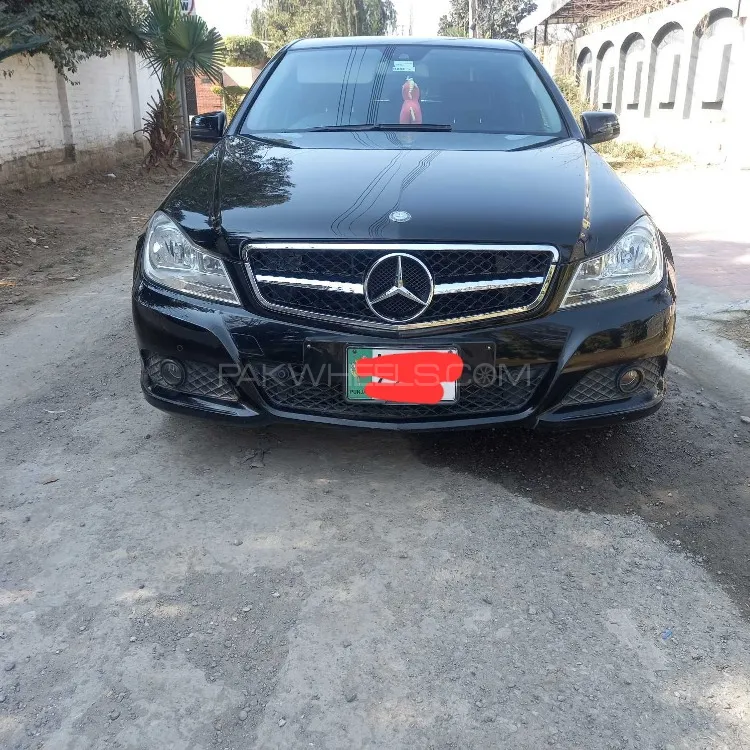 Mercedes Benz C Class 2011 for Sale in Rawalpindi Image-1