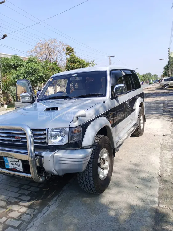 مٹسوبیشی پجیرو 1996 for Sale in لاہور Image-1