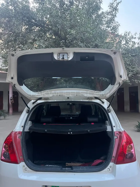 Suzuki Swift 2012 for Sale in Ahmed Pur East Image-1