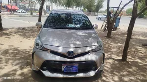 Toyota Prius Alpha G Touring 2018 for Sale