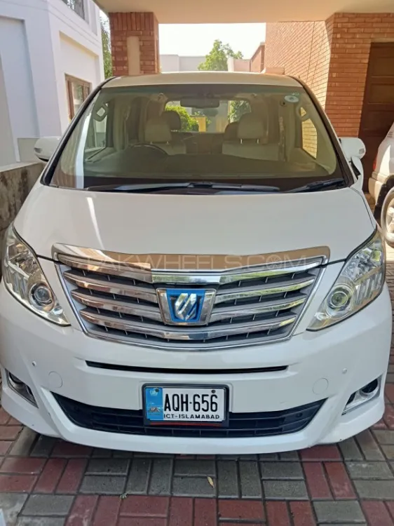Toyota Alphard 2012 for Sale in Faisalabad Image-1