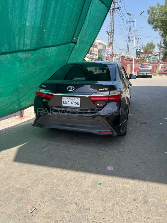 Toyota Corolla 2017 for Sale in Lahore Image-1