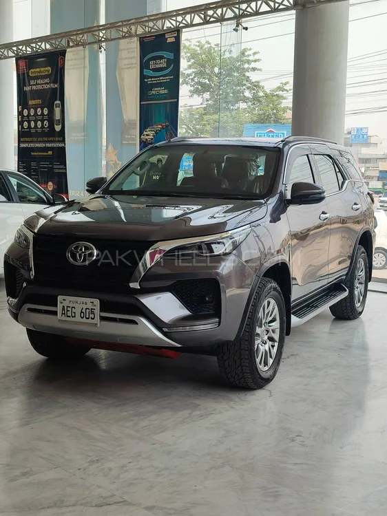 Toyota Fortuner 2021 for Sale in Lahore Image-1