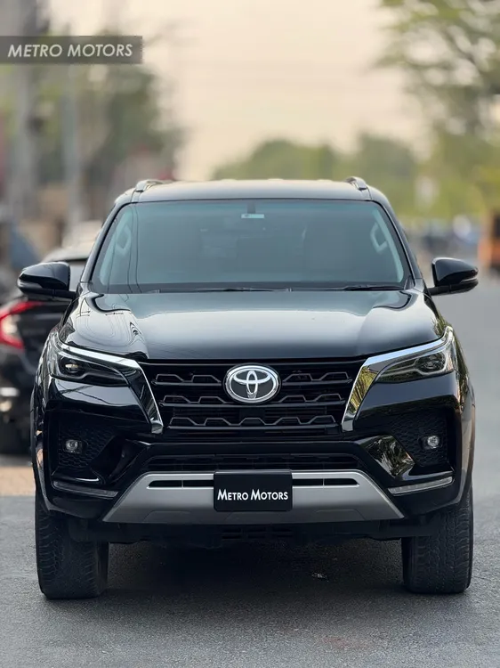 Toyota Fortuner 2021 for Sale in Lahore Image-1