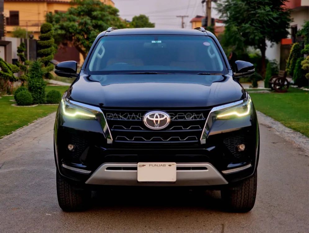 Toyota Fortuner 2021 for Sale in Lahore Image-1