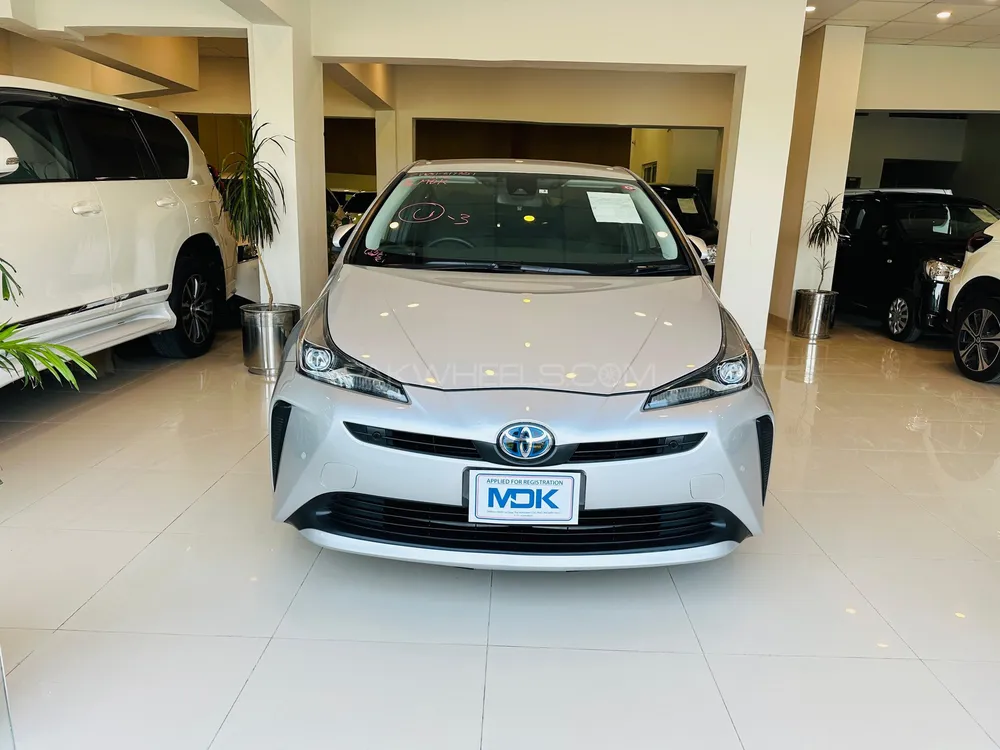 Toyota Prius 2021 for Sale in Islamabad Image-1