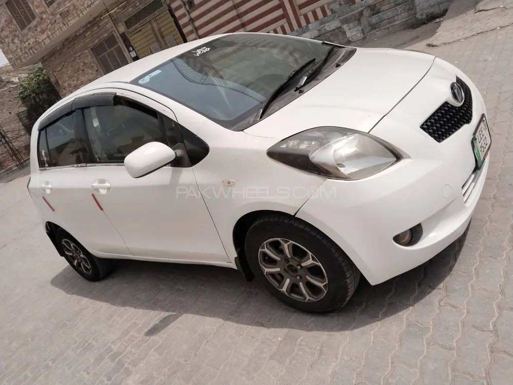 Toyota Vitz 2008 for Sale in Sargodha Image-1