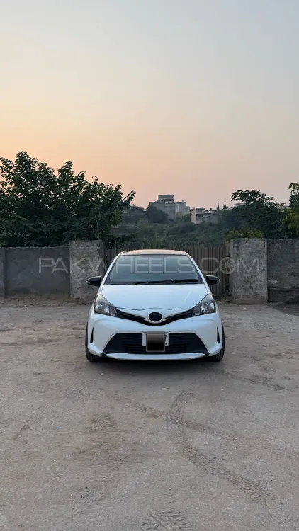 Toyota Vitz 2016 for Sale in Islamabad Image-1
