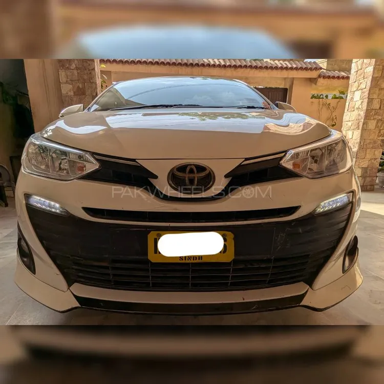 Toyota Yaris Sedan 2021 for Sale in Karachi Image-1
