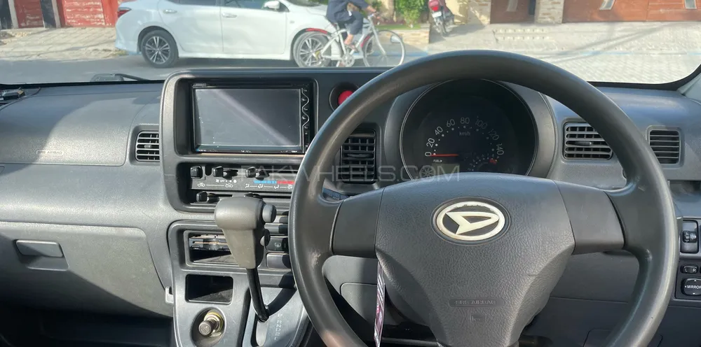 Daihatsu Hijet 2014 for Sale in Karachi Image-1