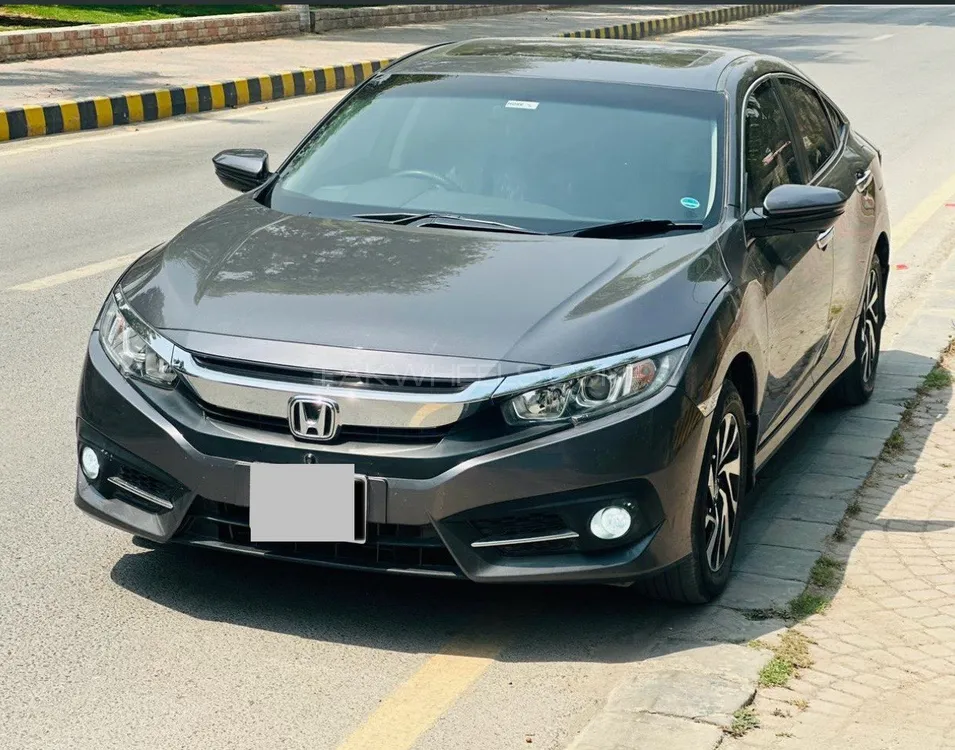 Honda Civic 2017 for Sale in Peshawar Image-1