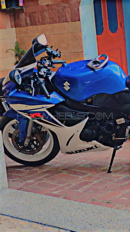 Suzuki GSX-R400 1999 for Sale Image-1