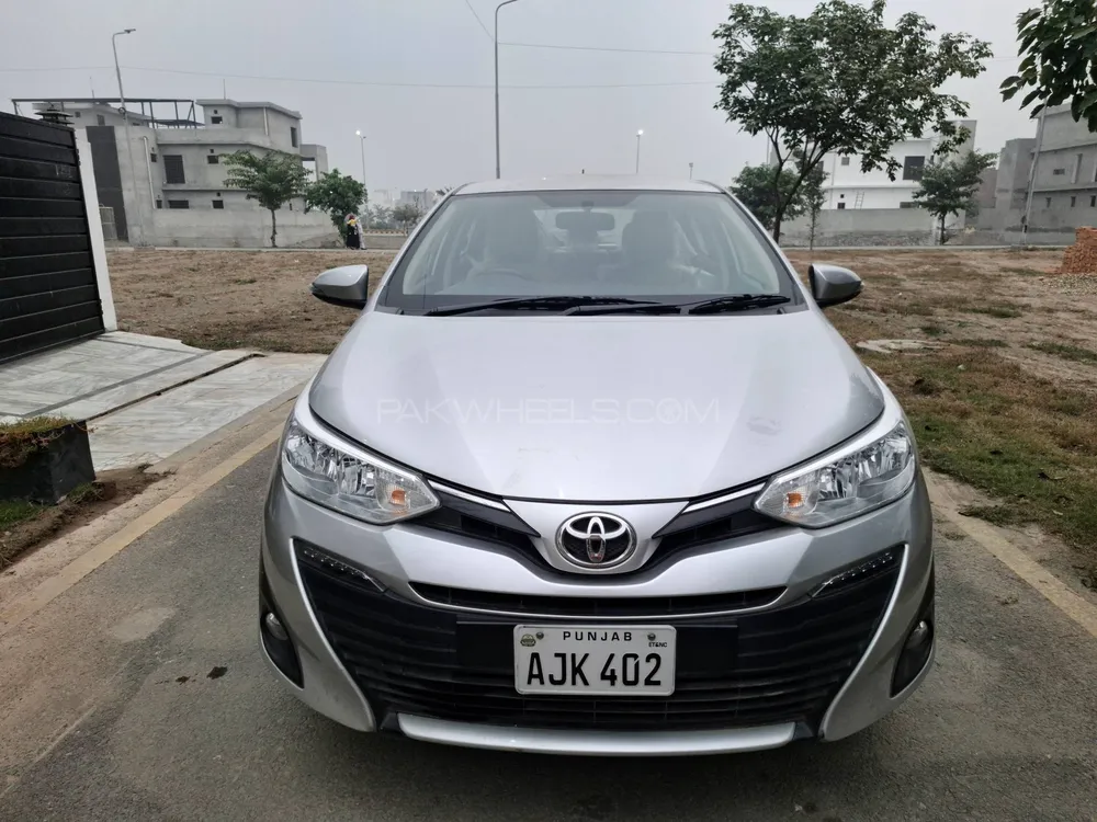 Toyota Yaris Sedan 2022 for Sale in Lahore Image-1