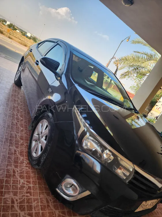 Toyota Corolla 2015 for Sale in Karachi Image-1