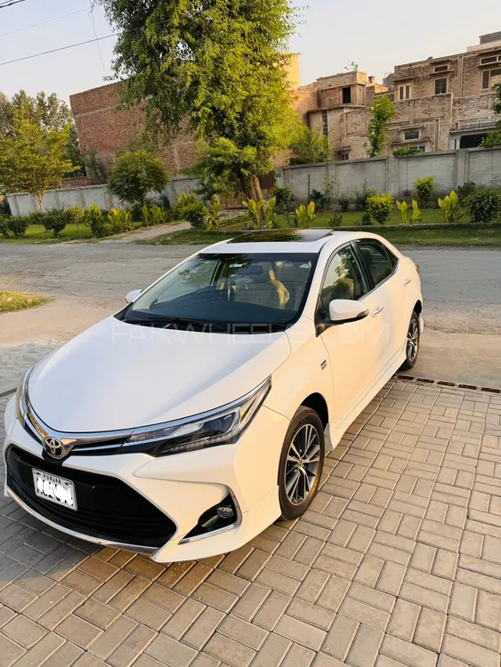 Toyota Corolla 2022 for Sale in Lahore Image-1