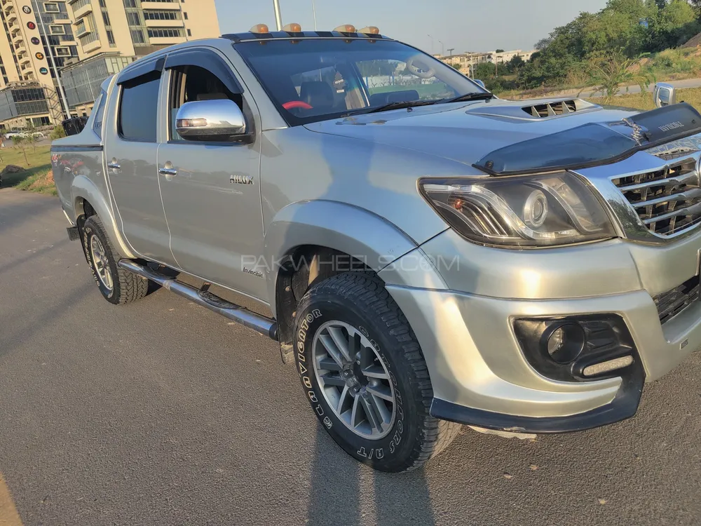 Toyota Hilux 2012 for Sale in Islamabad Image-1