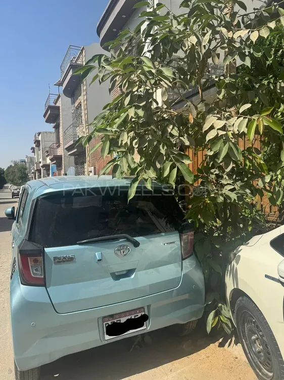 Toyota Pixis Epoch 2017 for Sale in Karachi Image-1