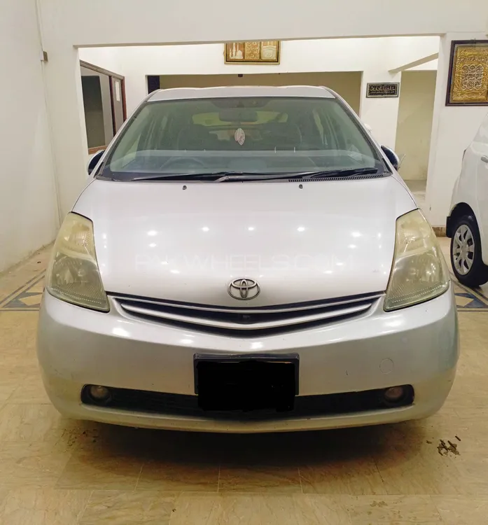 Toyota Prius 2011 for Sale in Karachi Image-1
