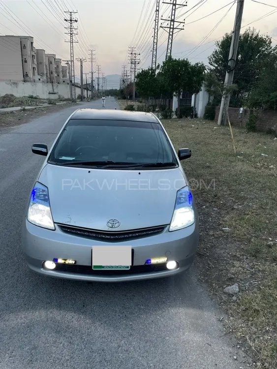 Toyota Prius 2007 for Sale in Peshawar Image-1