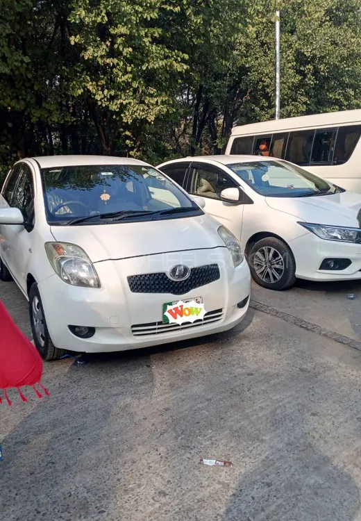 Toyota Vitz 2005 for Sale in Mardan Image-1