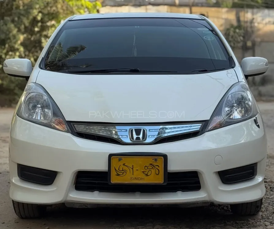 Honda Fit 2012 for Sale in Karachi Image-1