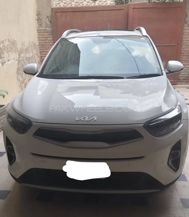 KIA Stonic 2023 for Sale in Shuja Abad Image-1
