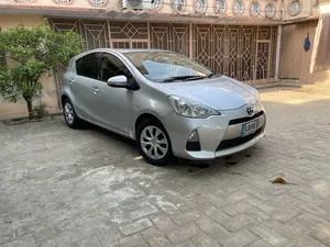 Toyota Aqua S 2014 for Sale
