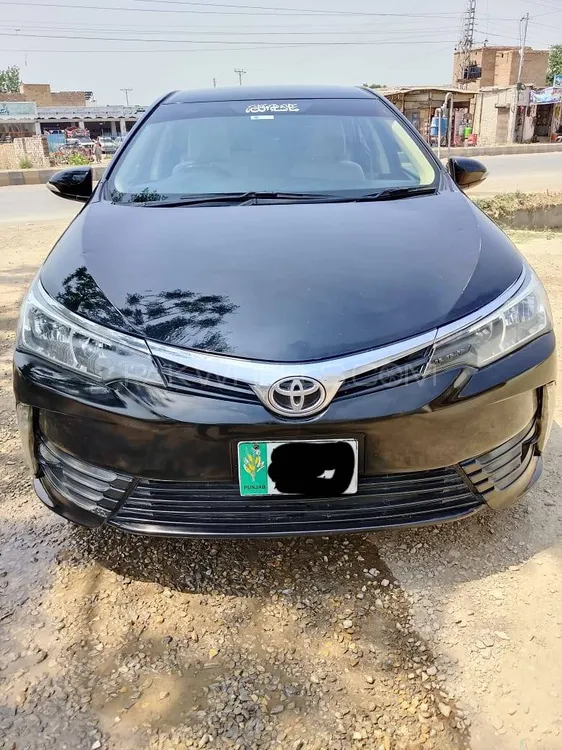 Toyota Corolla 2017 for Sale in Peshawar Image-1