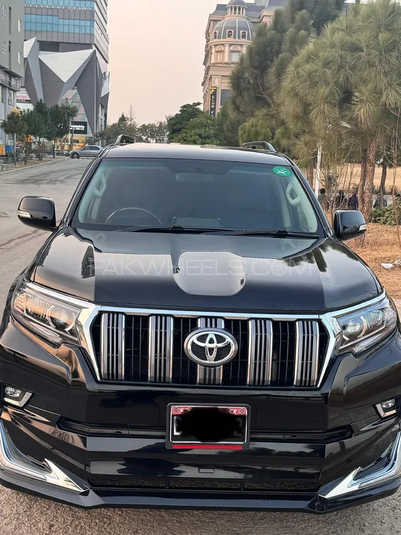 Toyota Prado 2010 for Sale in Islamabad Image-1