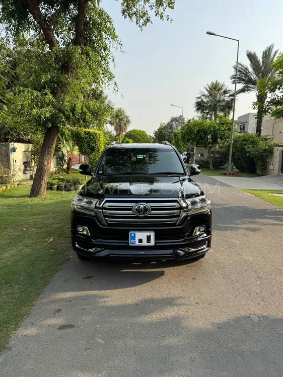 Toyota Land Cruiser 2017 for Sale in Lahore Image-1
